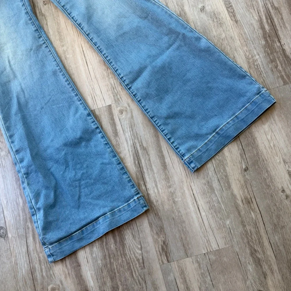 Free People Just Float On Flare Jeans Light Wash Boho 70s Women's W27
